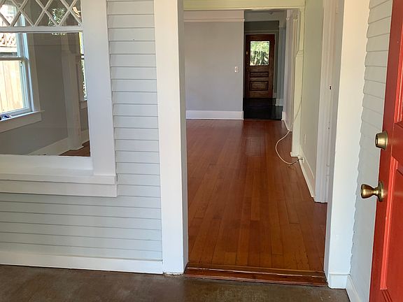 3rd image of 2227 Dale St