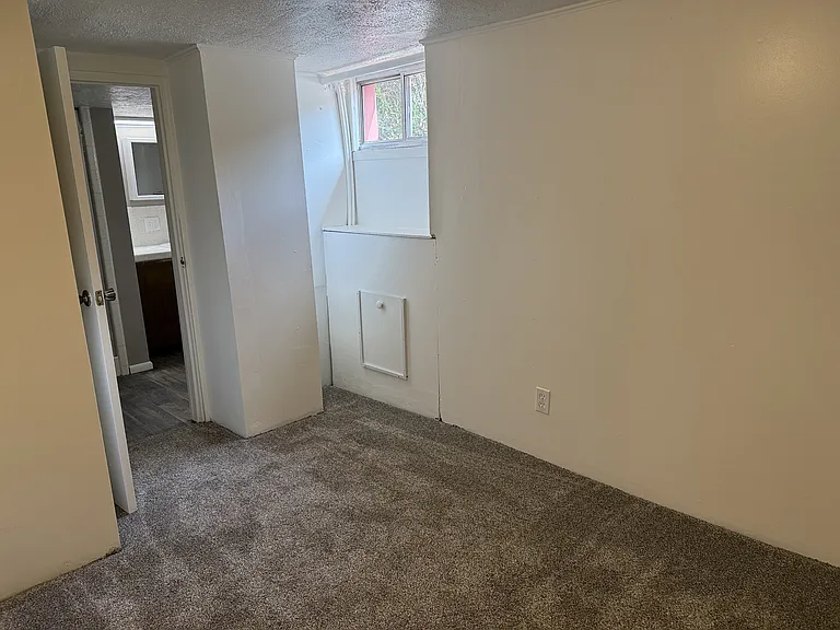 167 W 300 N #2 — Photo 3