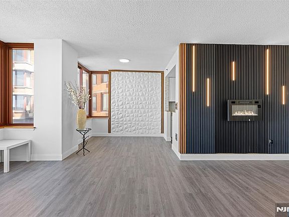 4th image of 100 Old Palisade Rd APT 3215