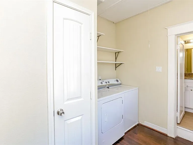 612 W Alabama St — Photo 10