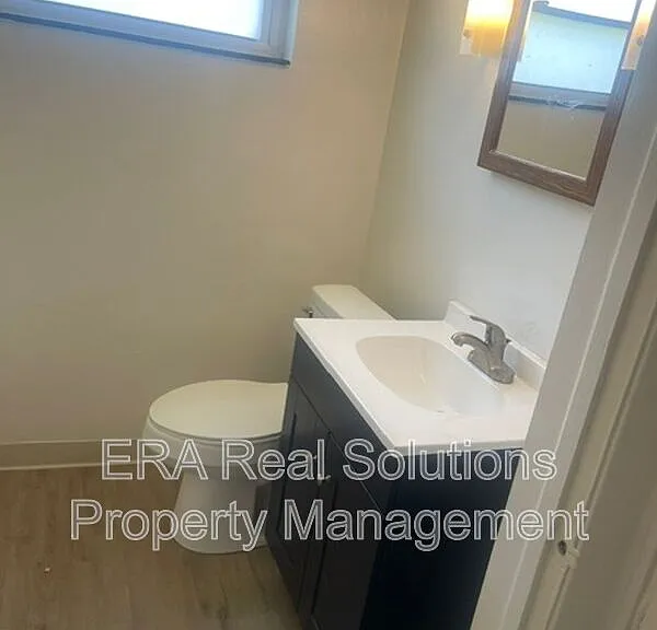 47 N Hampton Rd #B — Photo 8