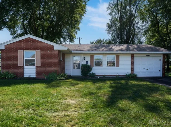 1653 Seneca Dr, Xenia, OH 45385