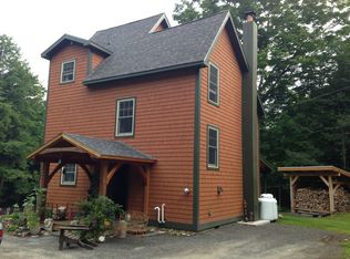 124 Village Ln, Brownsville, VT 05037