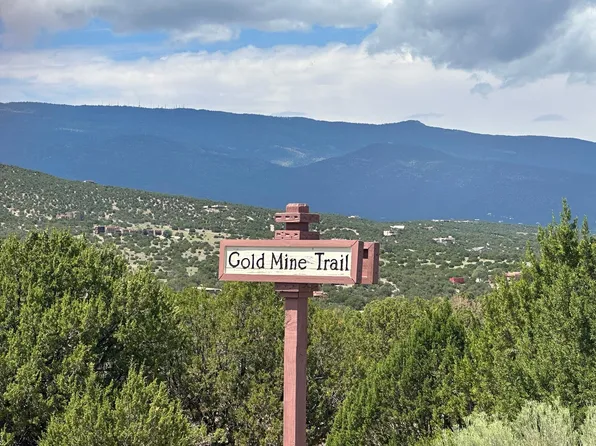1 Gold Mine Trl, Sandia Park, NM 87047