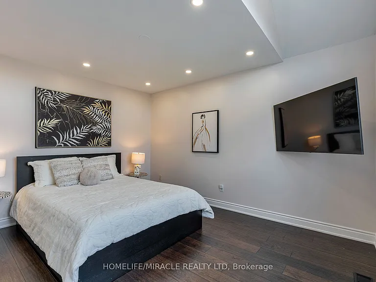 2343 Falling Green Dr — Photo 27