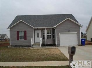 619 S Cavalcade Cir, Oak Grove, KY 42262