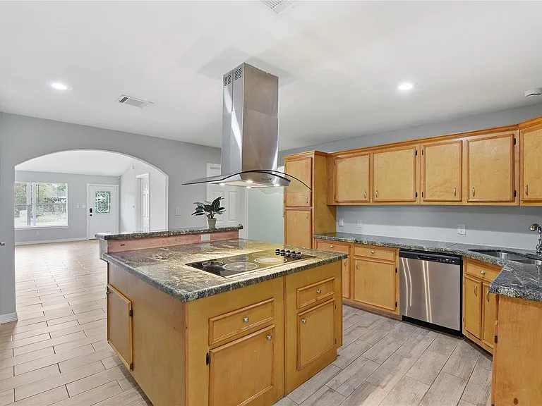 6203 Gaston St — Photo 7