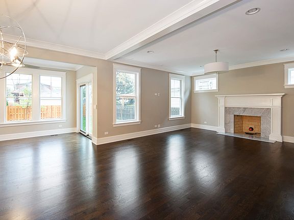 Family Room / Breakfast Nook