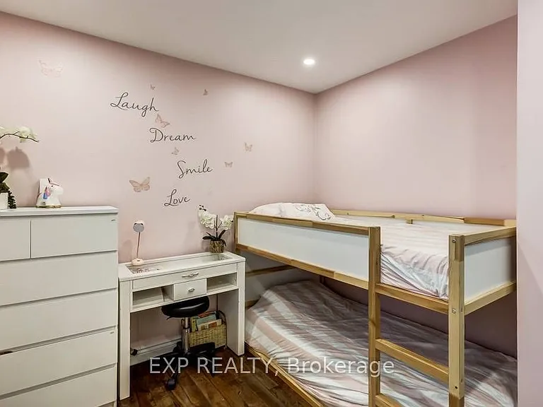 72 Billington Cres #UPPER — Photo 20