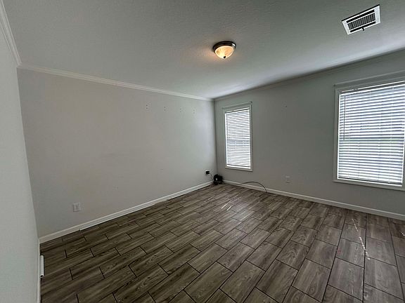 2nd image of 1306 Everglades Cir #75