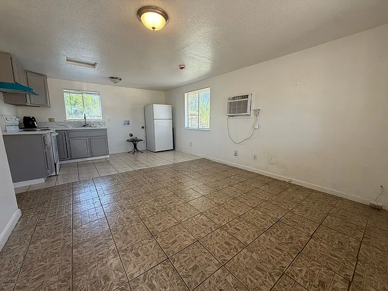 SAC T 5801 — Photo 21