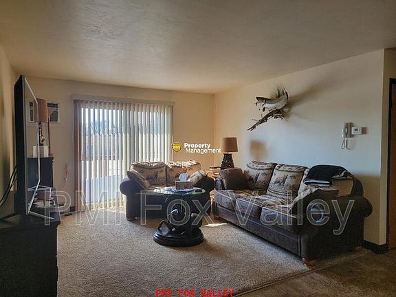 2nd image of 104 Sycamore Dr