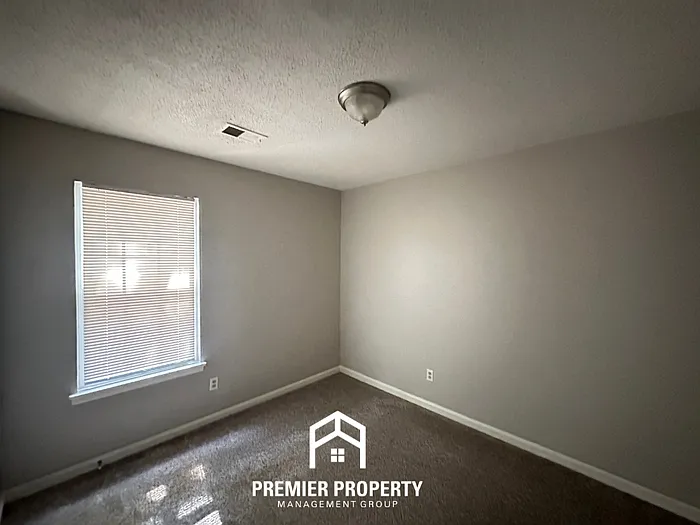 2210 Curbertson Cv — Photo 14
