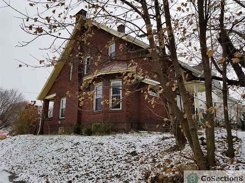 2nd image of 701 Concord Ave SW