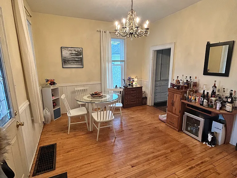 513 Erin St — Photo 4