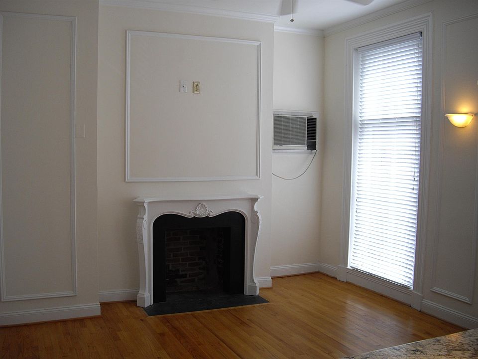 2nd image of 2915 M St NW APT 7