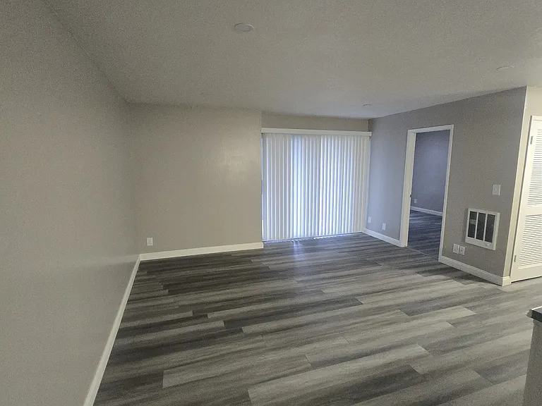 520 Van Buren Avenue — Photo 57