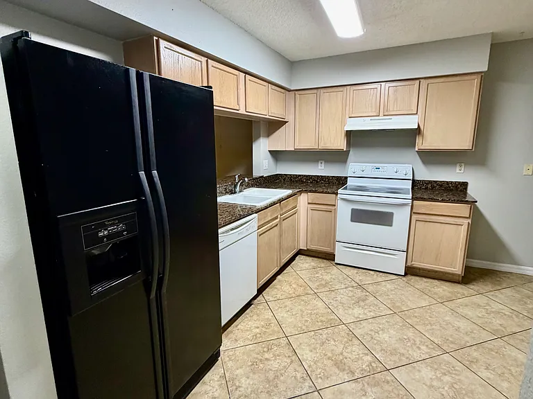 4316 Country Hills Blvd — Photo 5
