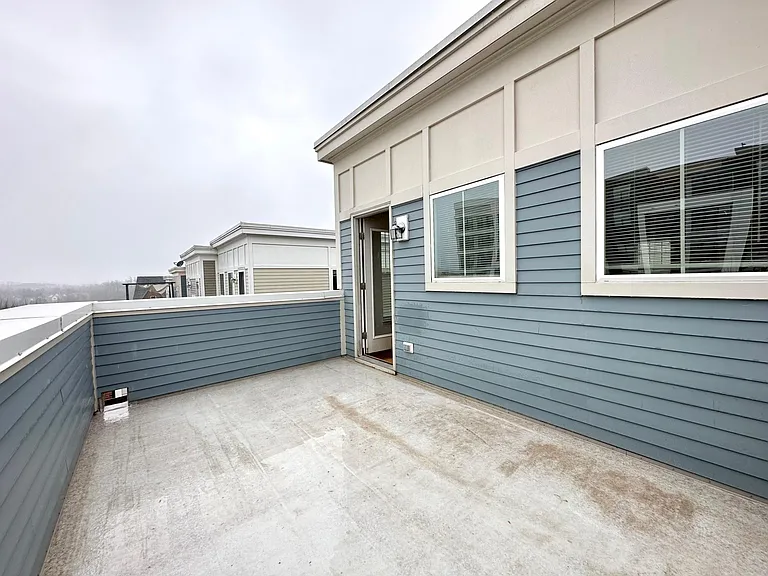127 Decoverly Dr — Photo 37