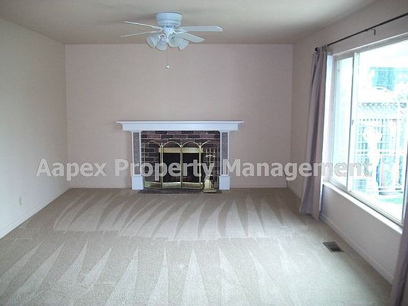 2nd image of 26851 Underwood Ave
