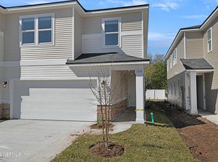 1352 High Falls Dr, Jacksonville, FL 32205
