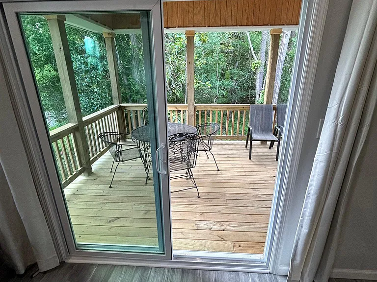 134 Court St — Photo 11