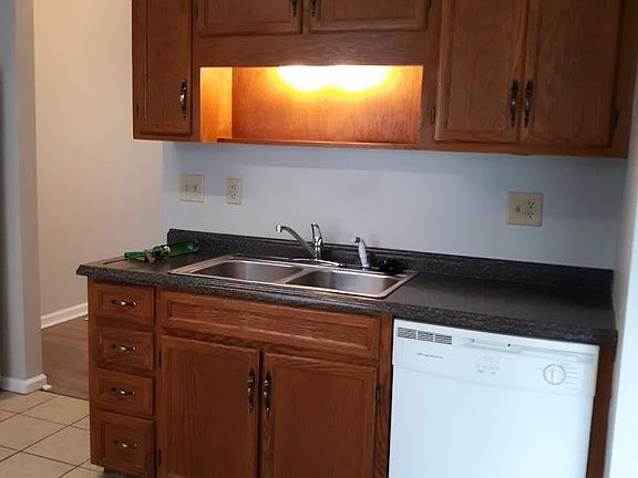 3rd image of 2900 Cara Ct