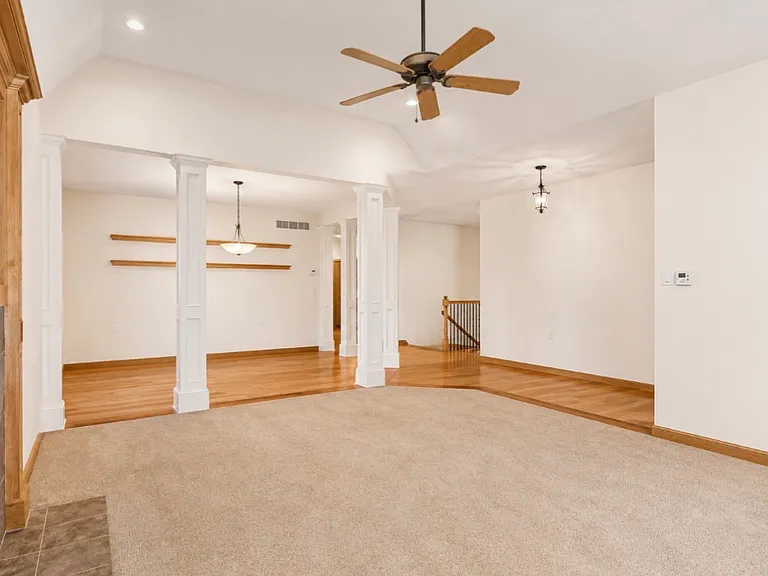 10524 W 49th Pl — Photo 3