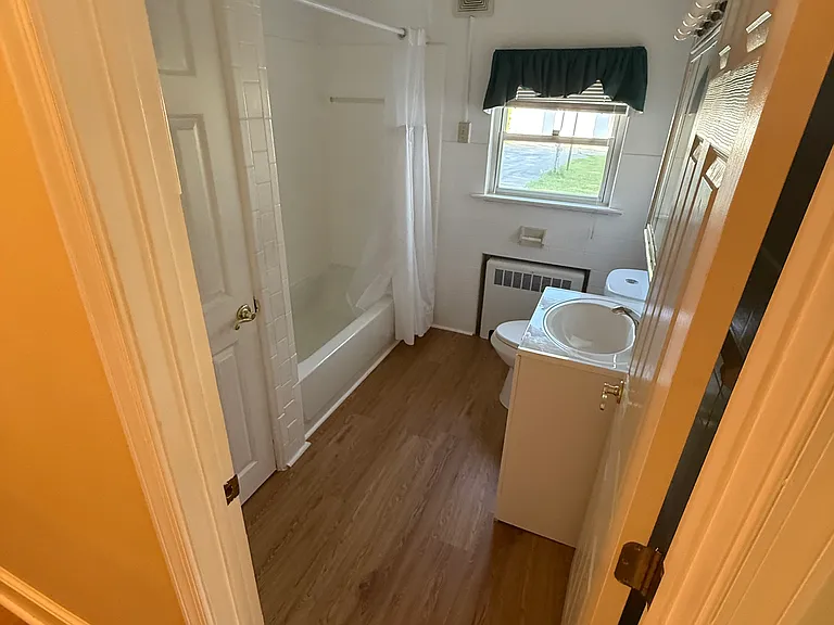 5027 E Trindle Rd — Photo 12