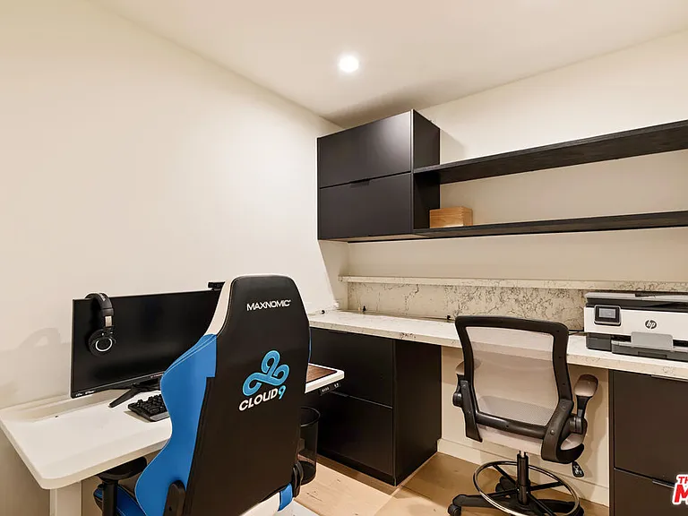 6209 Pacific Ave #201 — Photo 33