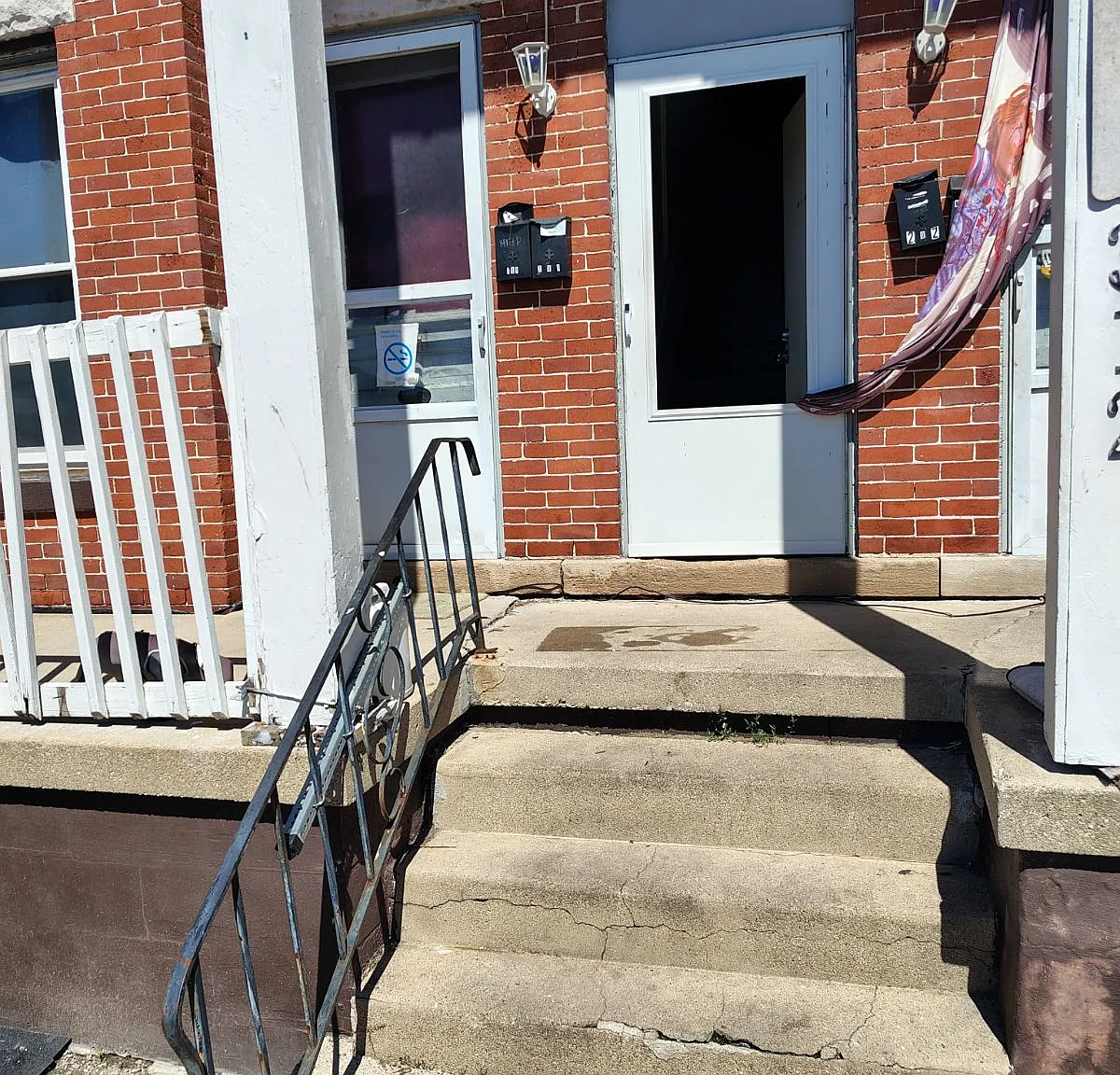 3 bed, 1101 sqft, $950 — Photo 2