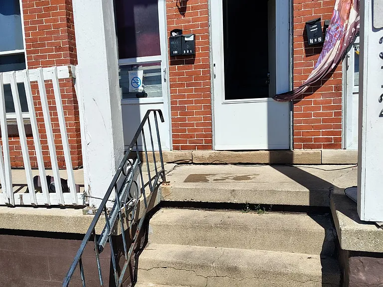 312 N Mulberry St #201 — Photo 2