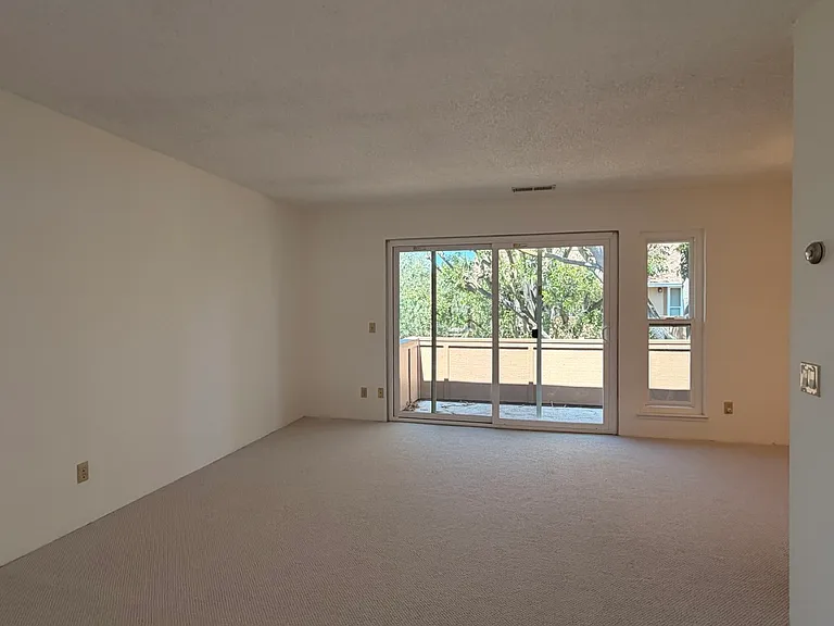 2456 W Bayshore Rd #10 — Photo 8