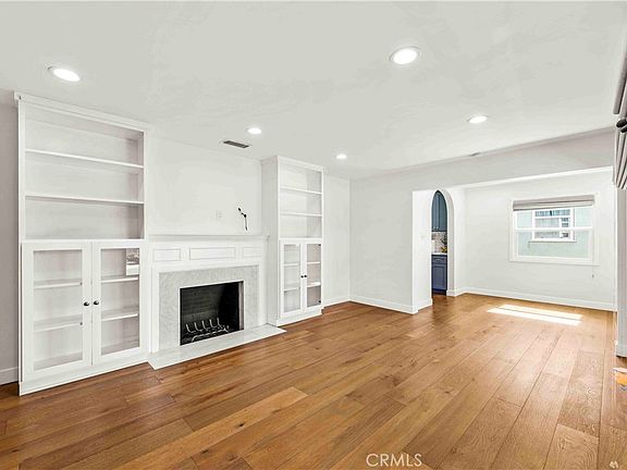 5th image of 11325 Howard St