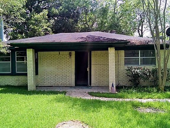 2nd image of 249 Park Ln