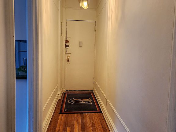 4th image of 590 Parkside Ave APT 4BW