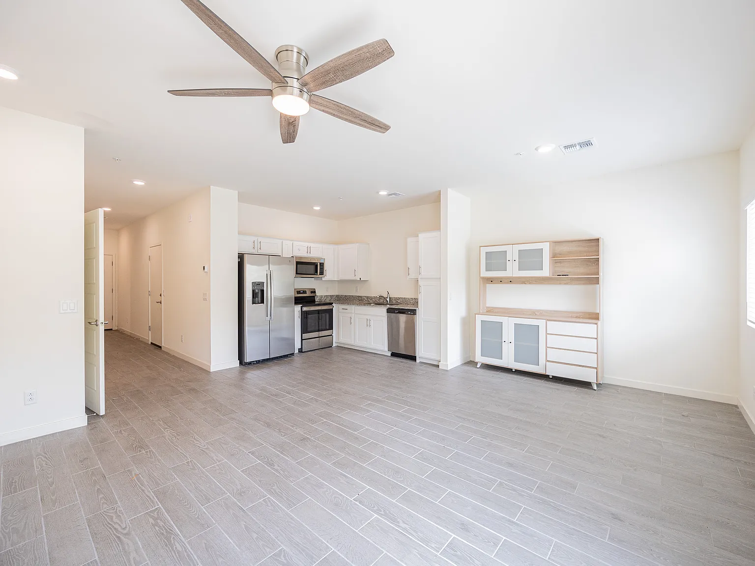 8343 N 22nd Drive, Phoenix Az — Photo 4