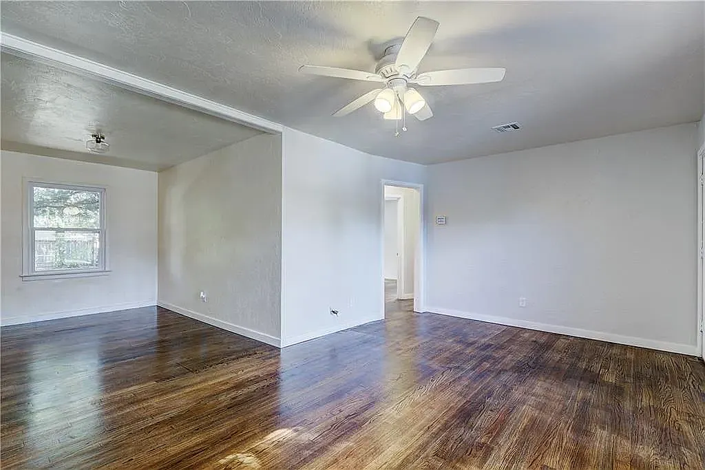 2 bed, 848 sqft, $1,400 — Photo 4