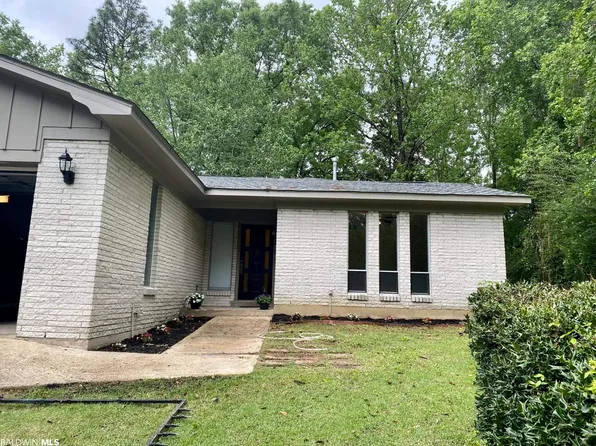 5921 Theles Dr, Mobile, AL 36693