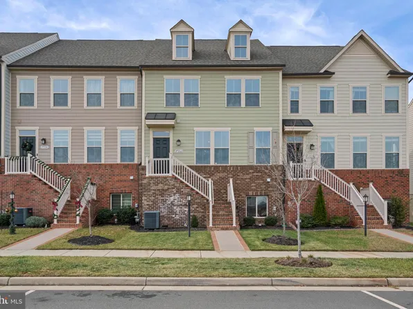 17952 Spotted Oak Rd, Dumfries, VA 22026