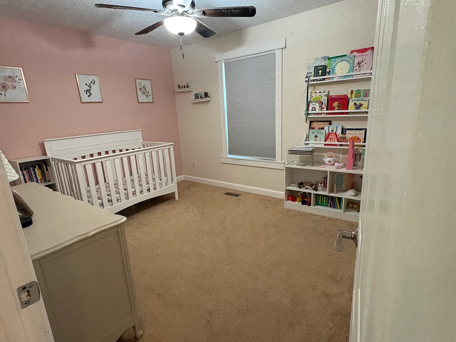 3 bed, 2.5 bath, 1676 sqft, $2,595 — Photo 3