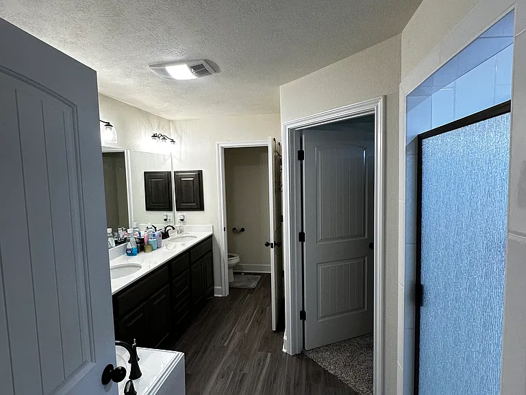 900 Dove Chase Ln — Photo 16