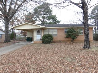 2100 W C St, Russellville, AR 72801