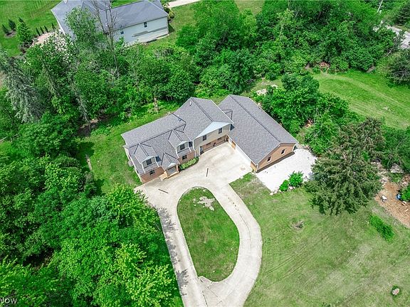 2nd image of 9990 Broadview Rd