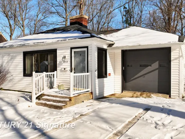 4010 Oak Ct, Midland, MI 48642