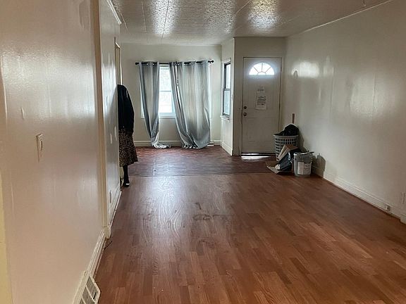 4th image of 29 Millicent Ave