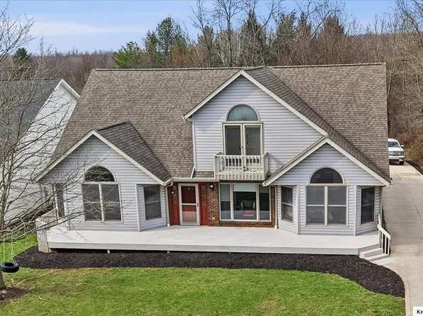 789 Country Club Dr, Howard, OH 43028