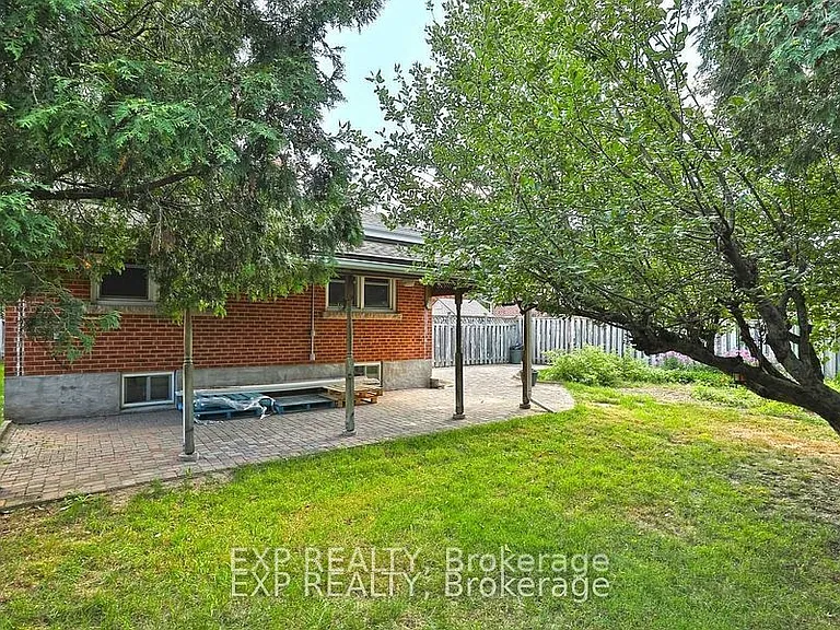778 Drury Ln — Photo 15