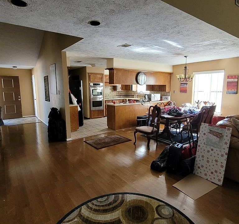 2nd image of 20819 Park Canyon Drive