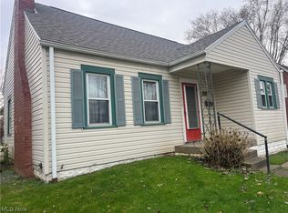 1470 Sharon Ave, Zanesville, OH 43701